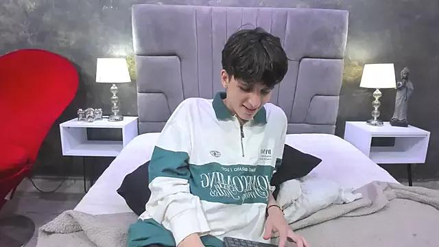 bruce_hans from StripChat