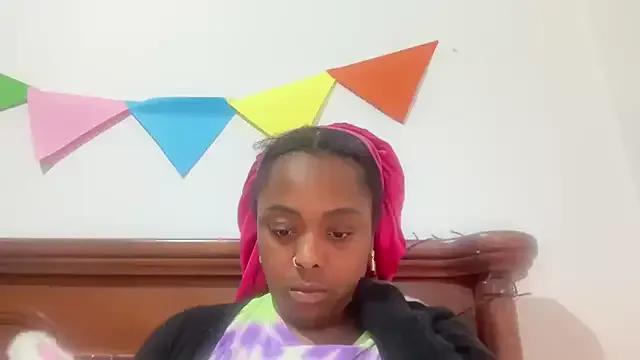 ChocolateCakeQueen from StripChat