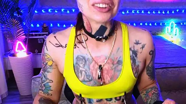 Cool_Freak_ on StripChat 