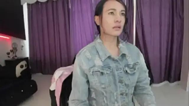 Coral_Gibson from StripChat