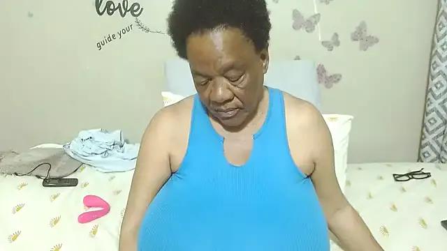 DairyQueen2 from StripChat