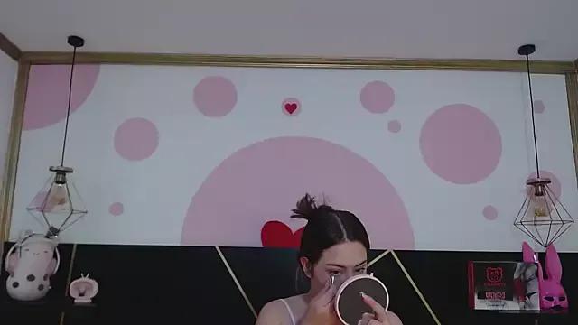 DanniAbbey on StripChat 