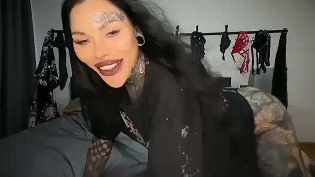 darkinkedbabe from StripChat