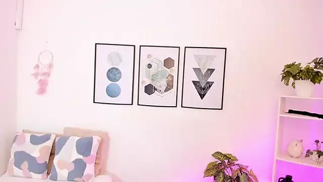 dullce77 on StripChat 