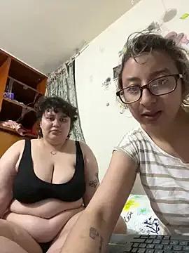 Ellie_Raven from StripChat