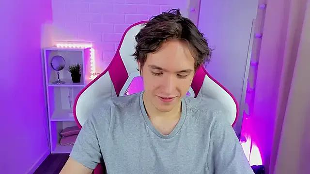 Ethansinful from StripChat