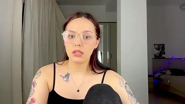 EwelynScott on StripChat 