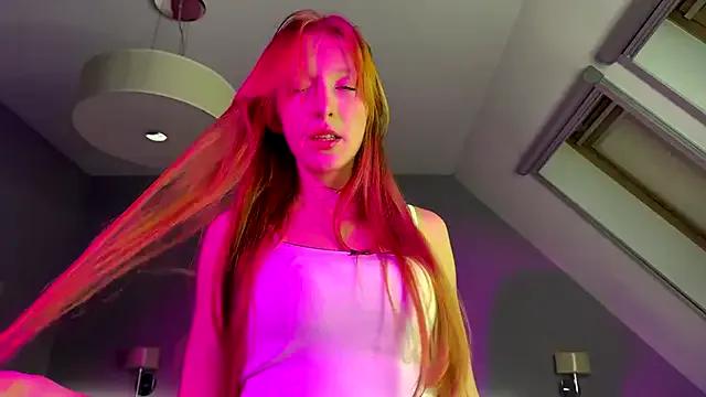 FoxieKiss from StripChat