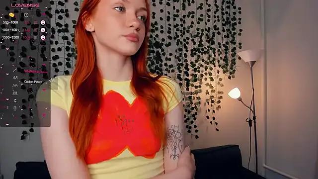 Foxy_blush from StripChat