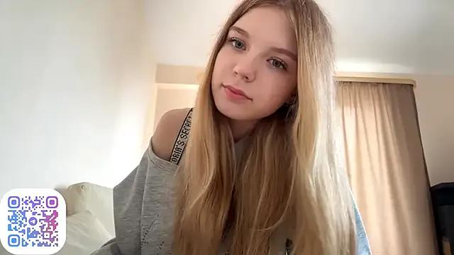 FruityXo from StripChat