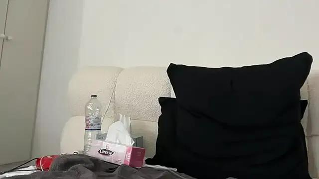 GiuliaDollx from StripChat