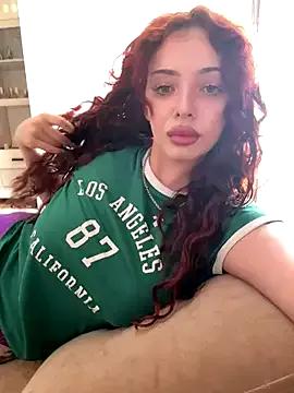 Hannah_xBaby from StripChat