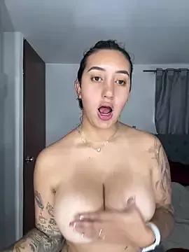 Hannahoff on StripChat 