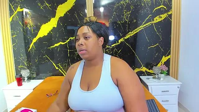 HannyMansonh from StripChat