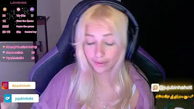 jujubinhahot from StripChat