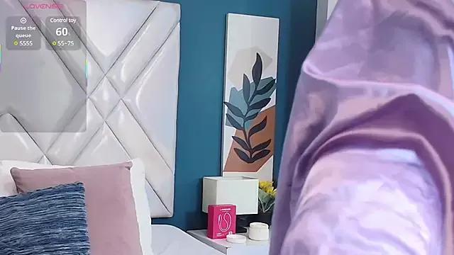 Lana-Gross on StripChat 