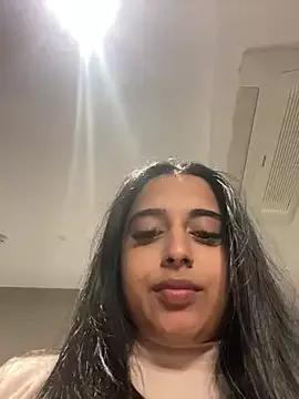 LilMisIndianx on StripChat 