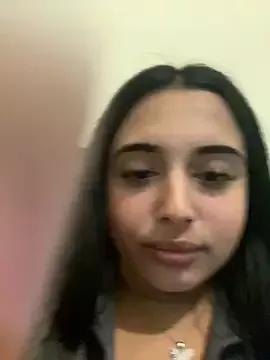 LilMisIndianx on StripChat 