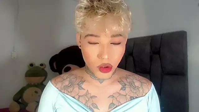 little_star_porn on StripChat 