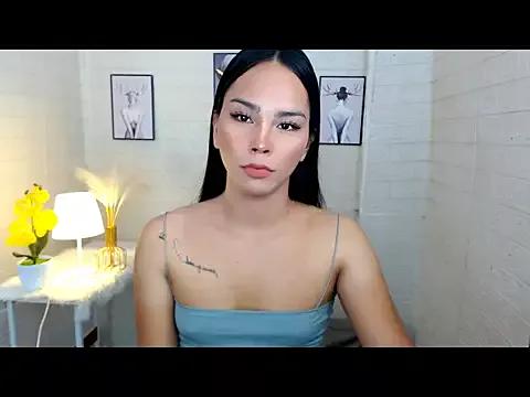 LylianaGirlx on StripChat 