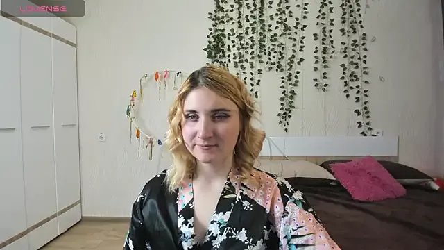 Miss_Elsa_ on StripChat 