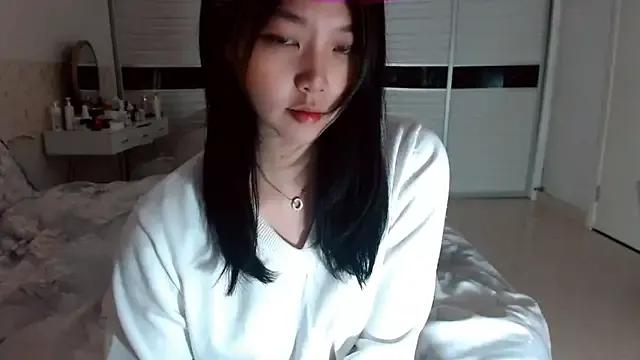 Miu1_girl from StripChat