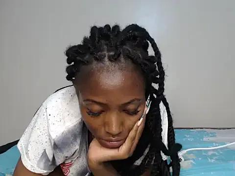 nanaswee from StripChat