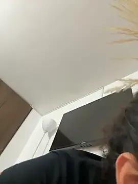 Nathcurly_ from StripChat