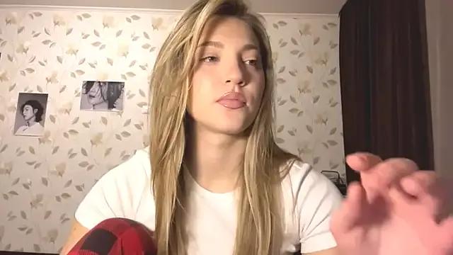 OrethaEredia from StripChat