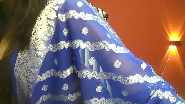 Queenhimanshi on StripChat 