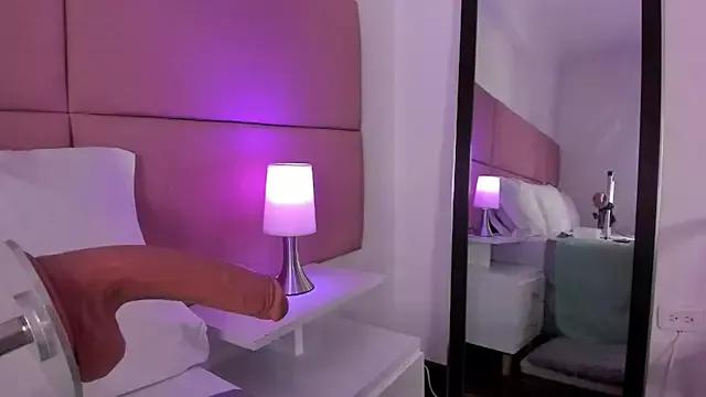 SammyMorales on StripChat 