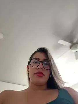 sara_calderon on StripChat 