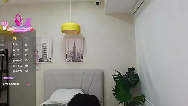 Sassy--Girl on StripChat 