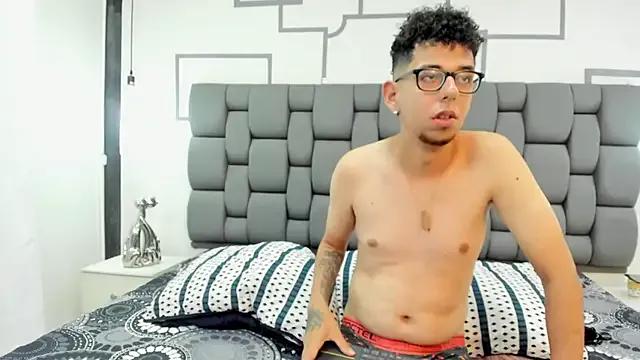 SkarletRuiz from StripChat