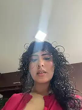 SugarTroubl33 from StripChat