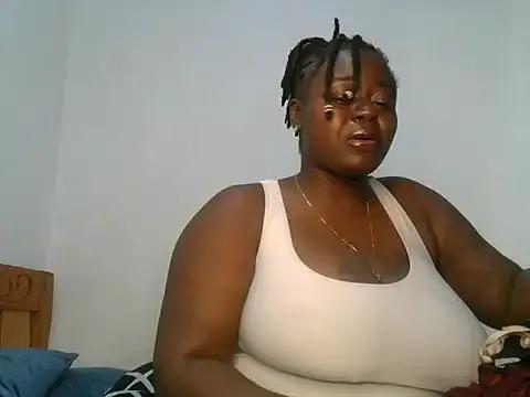 t-QueenSlyy from StripChat