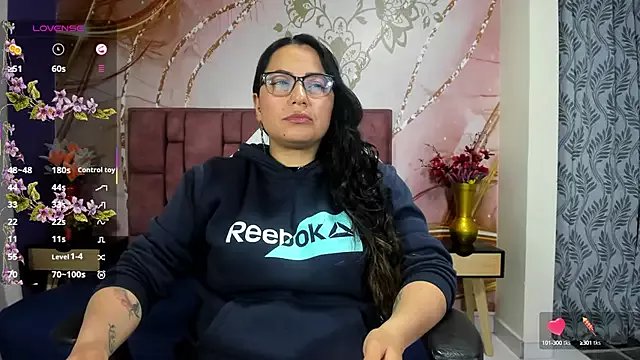 tamara_rouse1 on StripChat 