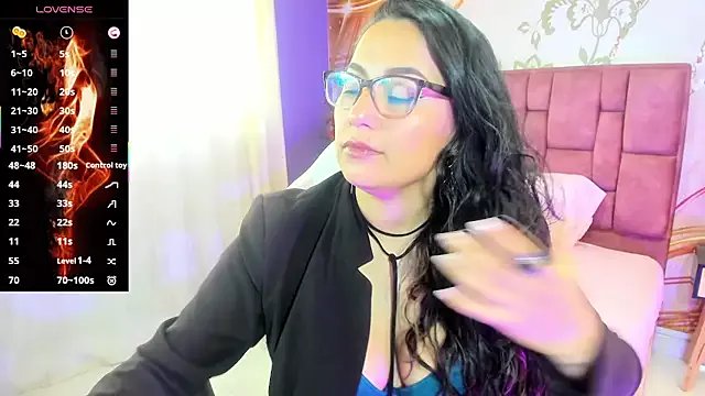 tamara_rouse1 on StripChat 