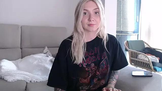 tattoobbgirl on StripChat 