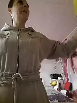 TessaKlarn on StripChat 