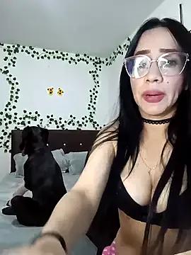 YaraDuartee from StripChat
