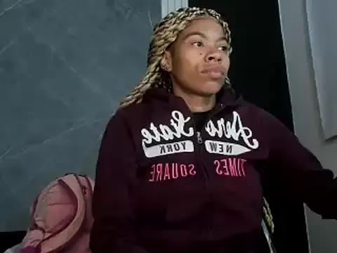 YummyDuooo on StripChat 