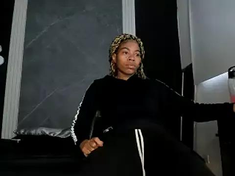 YummyDuooo on StripChat 